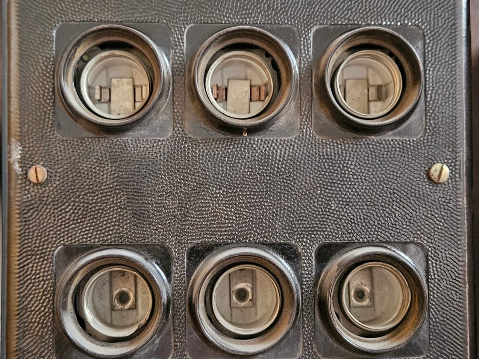 Avant — Mise en conformité tableau électrique avant vente à Albi