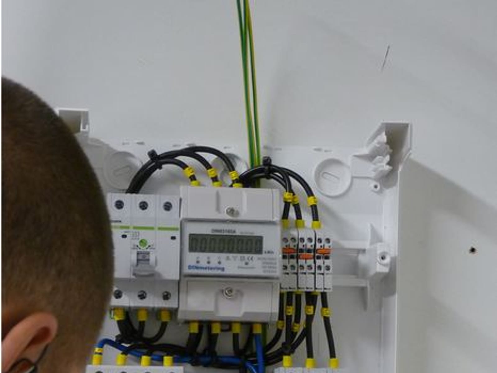 Avant — Vidéosurveillance IP 4K et cadrage RGPD à Muret